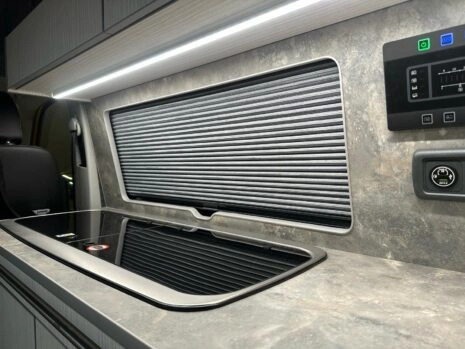 Carpets & Blinds