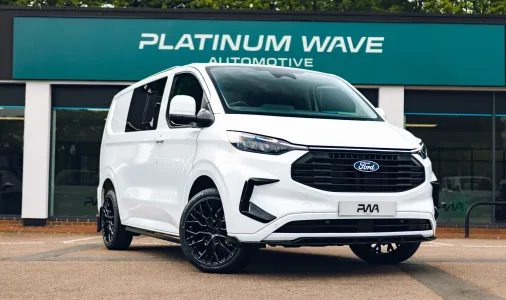 2025 / FORD TRANSIT CUSTOM FACTORY SPEC DCIV / SWB / LIMITED / FROZEN WHITE / PWA – DZY
