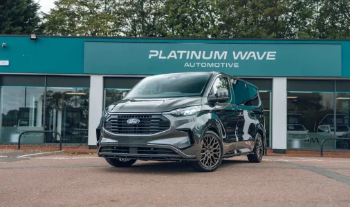 Brand New  Unregistered  Ford Transit Custom Factory Spec DCIV Short Wheel Base Magnetic PWA- 5565