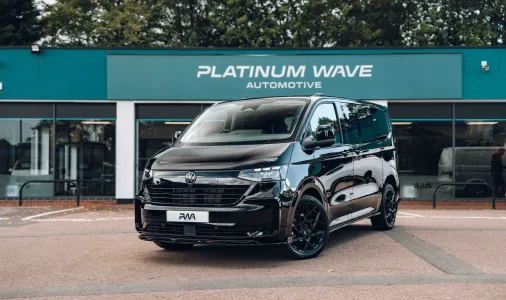 Volkswagen T7 Factory Spec Kombi New 2025 Short Wheel Base Automatic Black PWA – HHZ