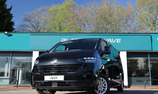 Volkswagen T7 4motion Factory Kombi New LWB 2025 Midnight Black PWA- ZFK