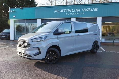 VW Transporter Kombi vs Ford Transit Custom Double Cab-in-Van: Which One is Right for You