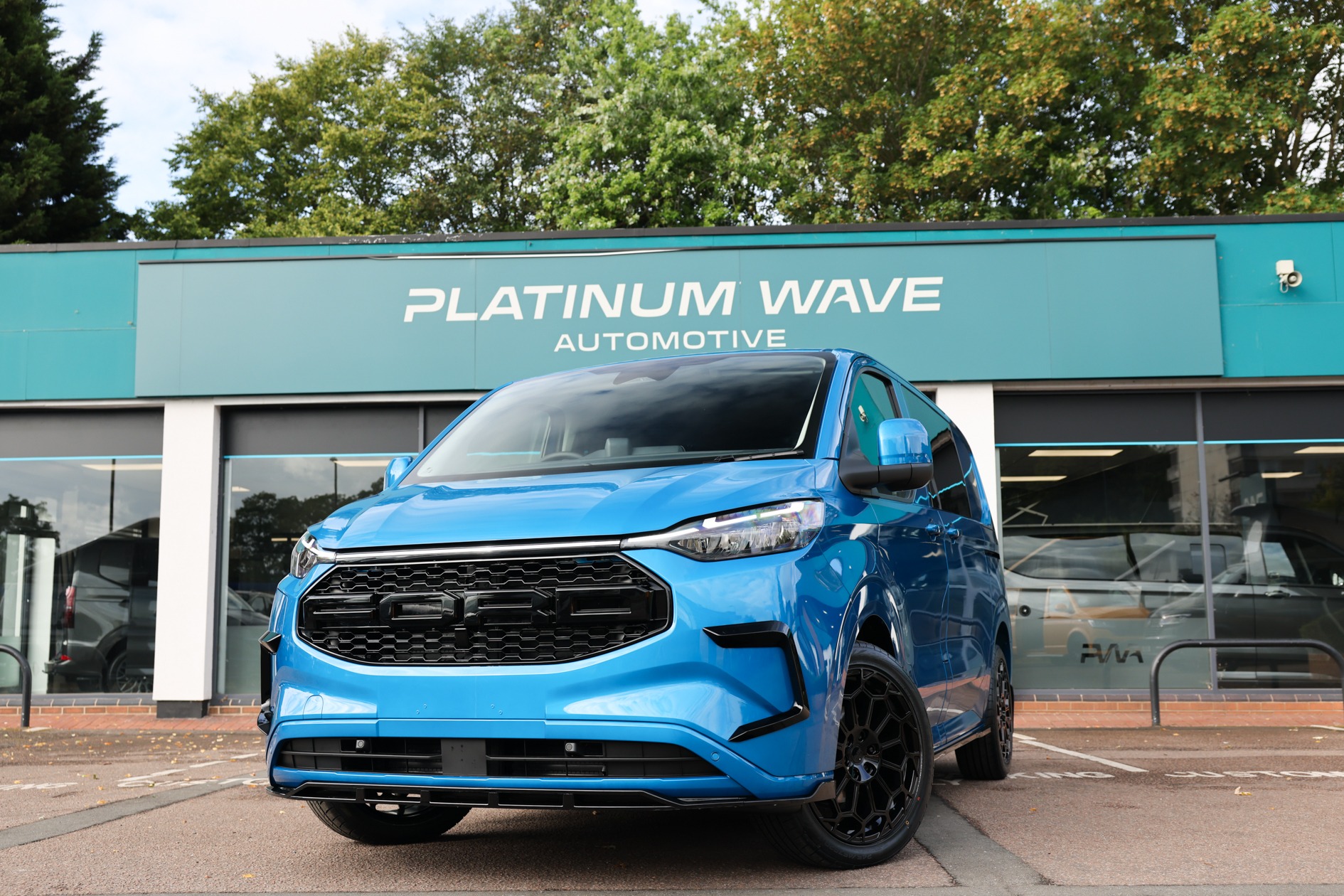 Ford Transit Custom Factory Spec DCIV Short Wheel Base ( PHEV ) Digital Aqua Blue PWA – 8258
